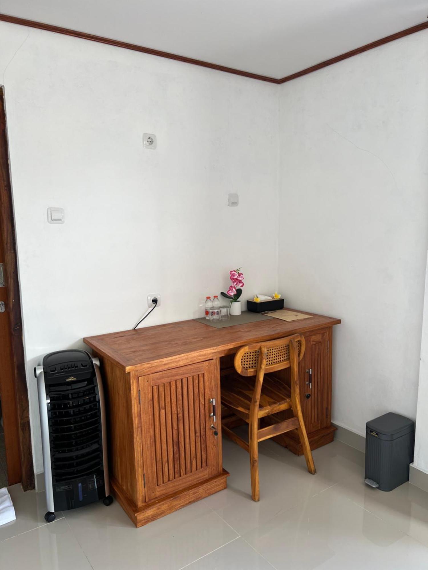 Bisbis House Iseh Village Selat Kültér fotó
