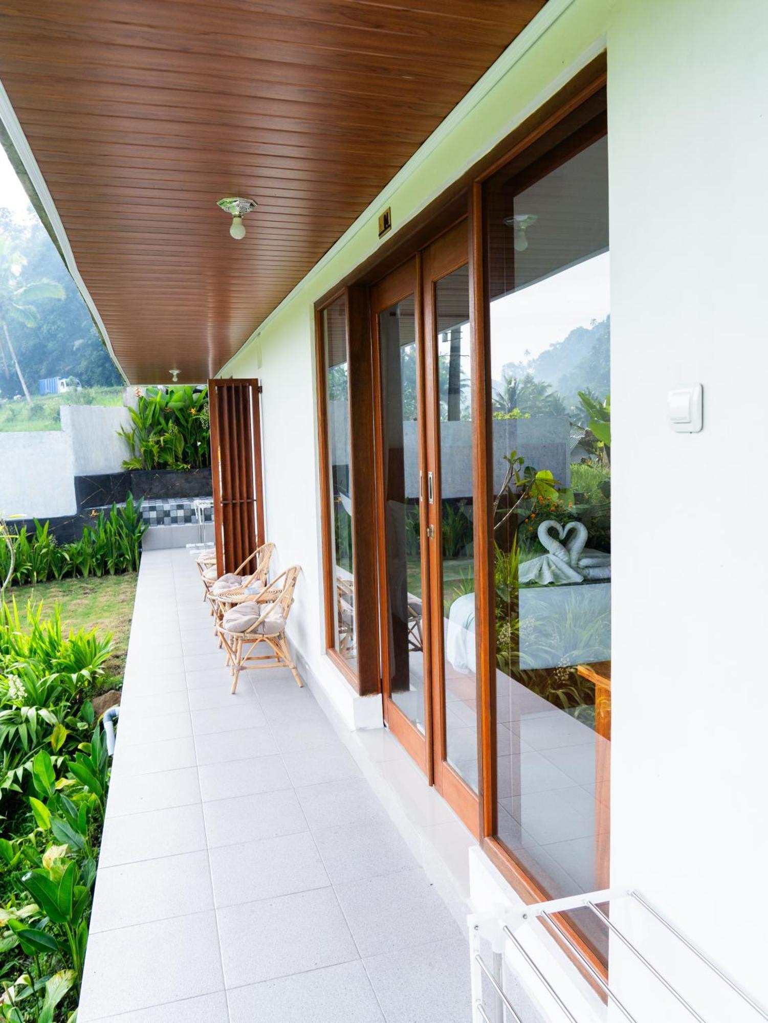 Bisbis House Iseh Village Selat Kültér fotó